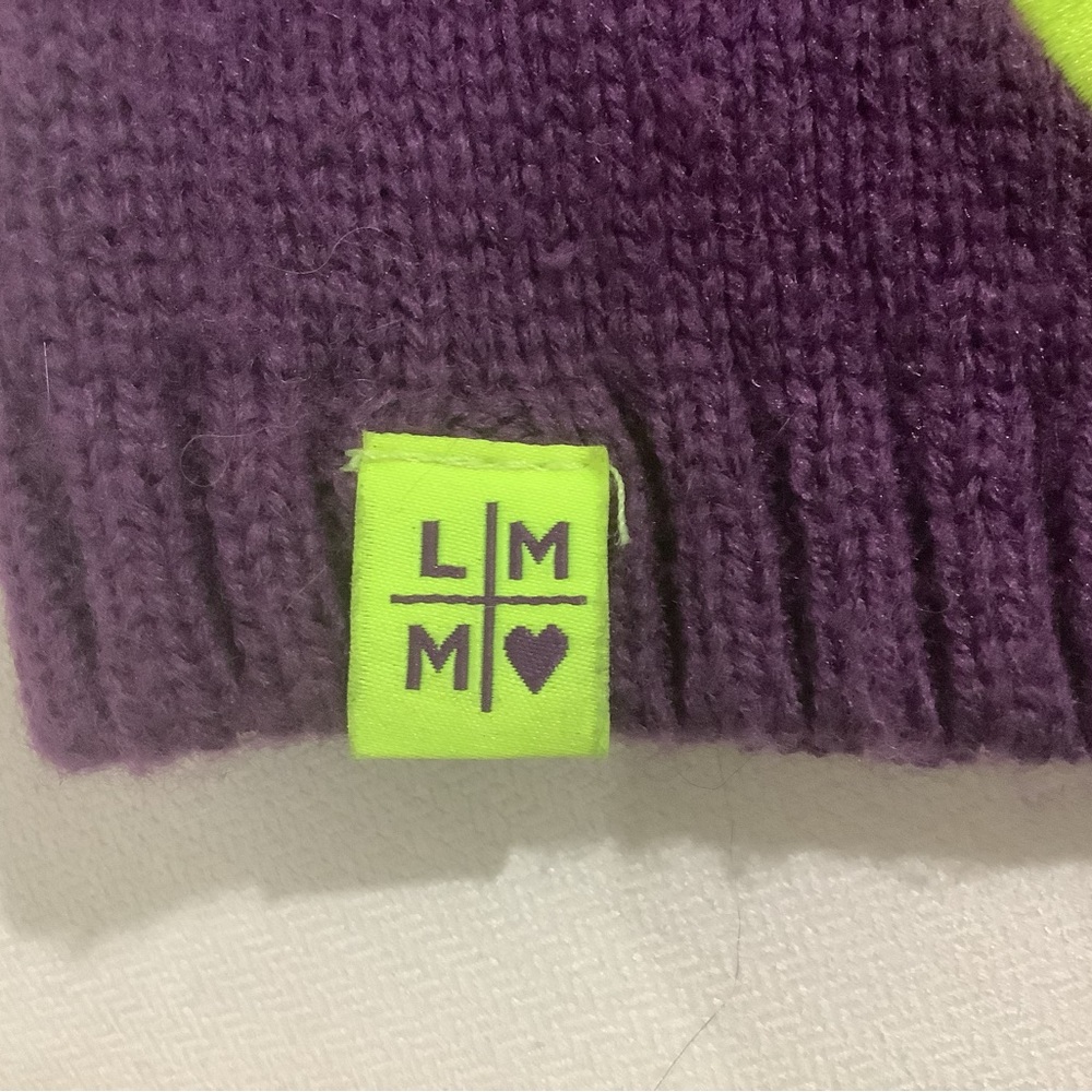 Smiley face hat - Picture 2 of 3